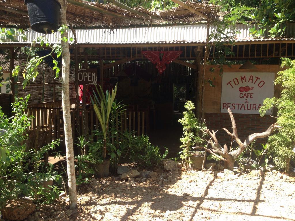 Tomato Cafe & Restaurant